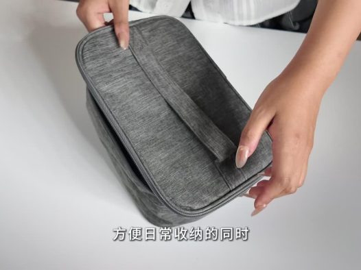 小怪兽